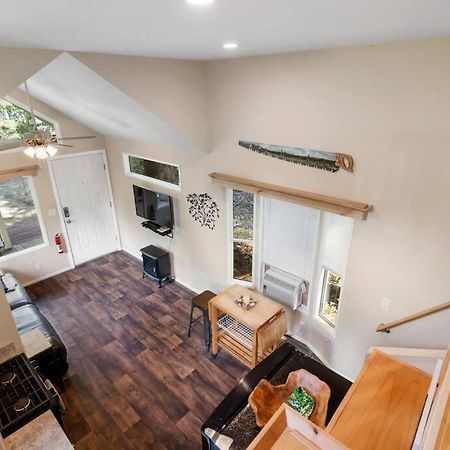 New Tiny Home Steps Away From Mt. Rainier Ashford Kültér fotó